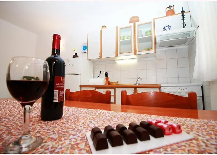 Benjamin * Rogoznica (Sibenik-Knin)